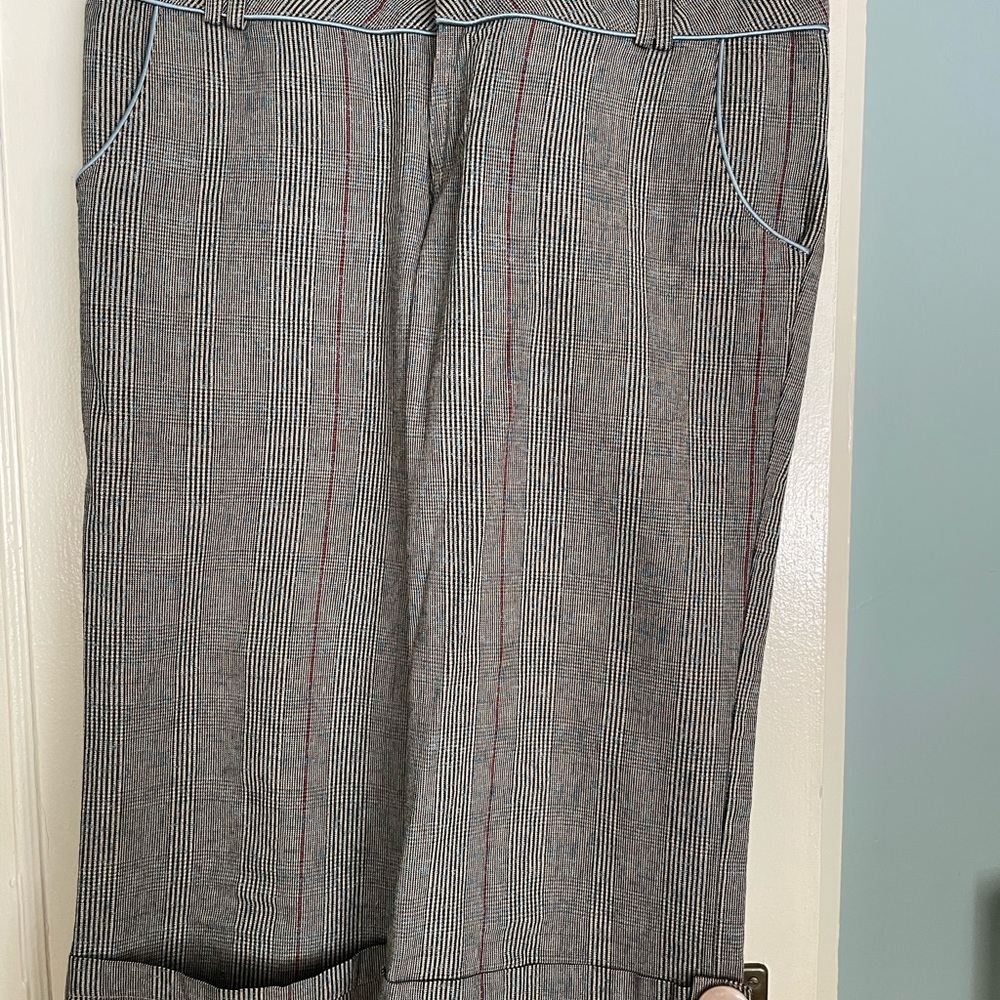 Gentle fawn capris